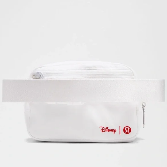 Disney x Lululemon Everywhere Belt Bag 1L Mickey in Motion Graphic - Picture 2 of 6